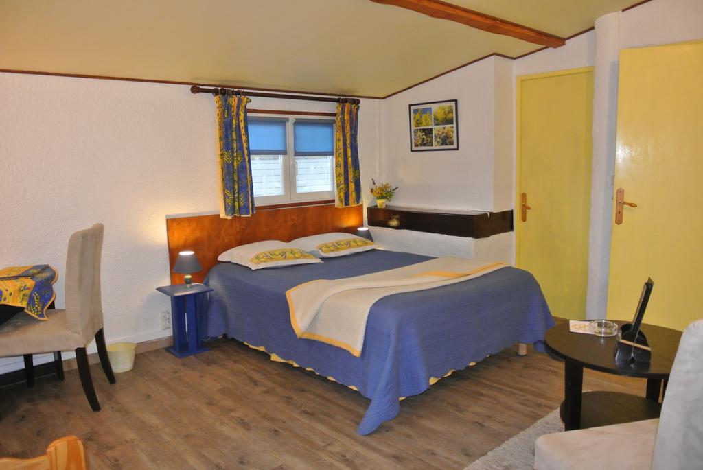 La Vieille Bastide Bed and Breakfast Flayosc Eksteriør billede