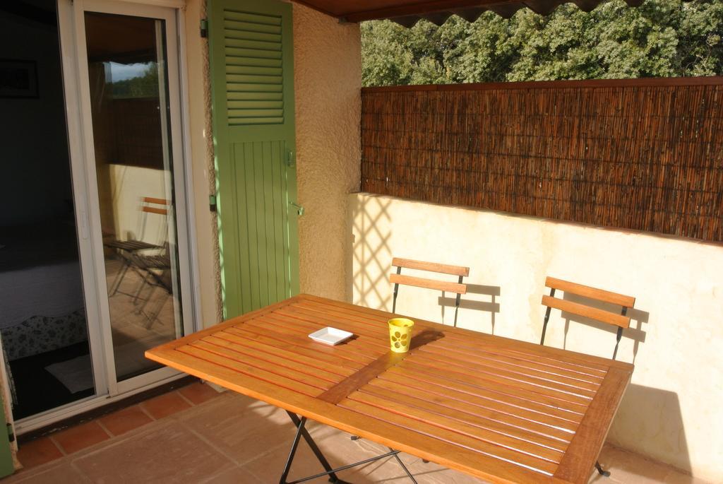 La Vieille Bastide Bed and Breakfast Flayosc Eksteriør billede