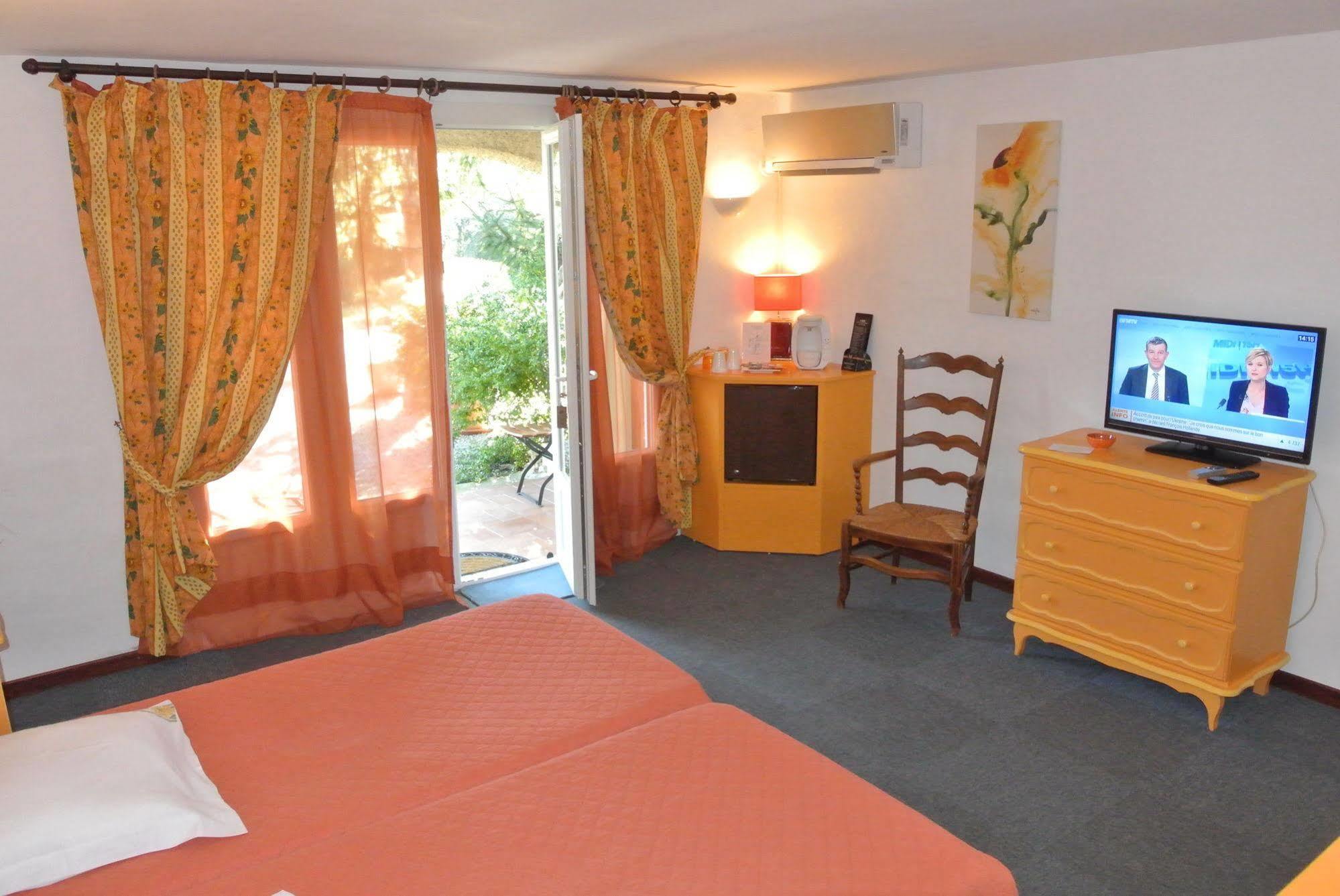 La Vieille Bastide Bed and Breakfast Flayosc Eksteriør billede